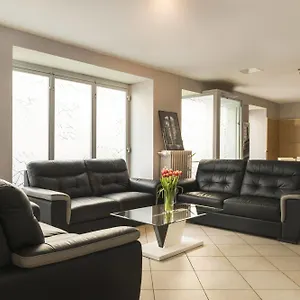 2* Szálloda Eiffel Xv